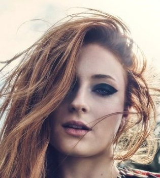 Софи Тернер снялась в роскошной фотосессии для Marie Claire