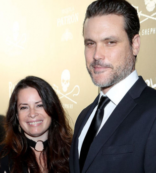 43-летняя звезда сериала Зачарованные Холли Мэри Комбс беременна четвертым ребенком