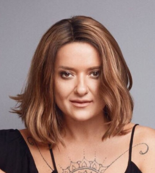 Красота крупным планом: поклонники в восторге от селфи Натальи Могилевской