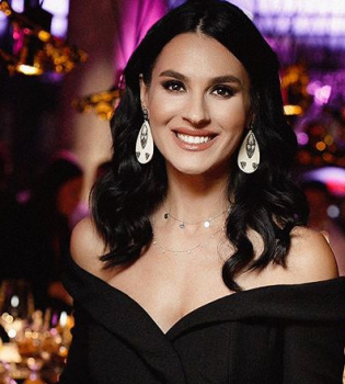 Редкое фото: Маша Ефросинина позирует с мужем