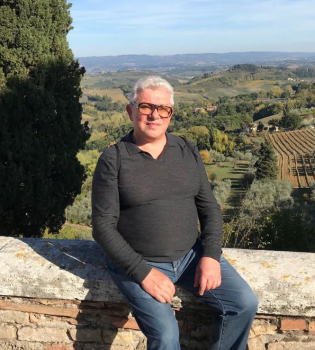 Ведущий Джентльмен-шоу Олег Филимонов чуть не потерялся в Италии