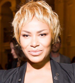 Гайтана впервые показала дочь