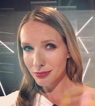 Юная и стильная: Катя Осадчая показала свою модельную съемку в 14 лет