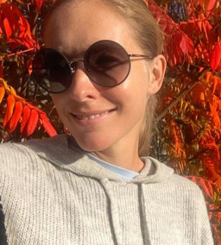 К Хэллоуину готова: праздничный образ Кати Осадчей