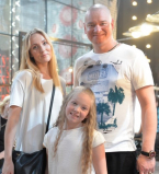 Евгений Кошевой и его жена обвенчались в Черногории