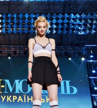 Проект Топ-модель по-украински покинула модель ню из Полтавы
