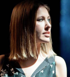 Фото дня: Ксения Собчак расторгала снимком с мужем и сыном