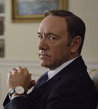 Из-за скандала с Кевином Спейси Netflix решили завершить сериал "Карточный домик"