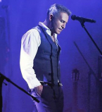 Леонид Агутин показал старшую дочь: Скучаю по ней