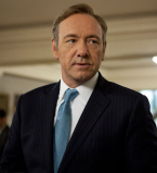 Восемь сотрудников сериала "Карточный домик" обвинили Кевина Спейси в сексуальных домогательствах