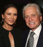 Майкл Дуглас и Кэтрин Зета-Джонс впервые за долгое время вместе появились на публкие