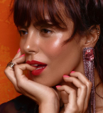 Настя Каменских впервые выйдет на сцену как сольная певица