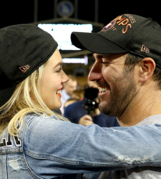 Кейт Аптон вышла замуж