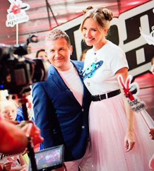 Редкие случай: Юрий Горбунов опубликовал общее фото с женой Катей Осадчей