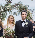 Невероятно красиво: Кейт Аптон поделилась первым свадебным фото