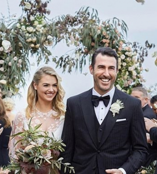 Невероятно красиво: Кейт Аптон поделилась первым свадебным фото