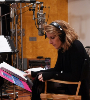 Звездное закулисье: Селие Дион опубликовала редкие фото со студии