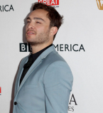 Скандалы продолжатся: звезду сериала Сплетница обвинили в изнасиловании