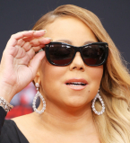 Экс-охранник обвинил Мэрайю Кэри в сексуальных домогательствах