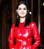 Смело: Маша Ефросинина вышла в свет в красном кожаном наряде