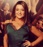 Наталья Могилевская подчеркнула стройную фигуру платьем-ночнушкой