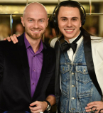 Приятно познакомиться, принц:  мужчины, покорившие публику стильными образами на "Viva! Бал"