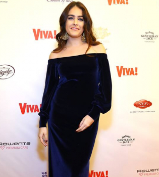 Маша Собко на дне рождения