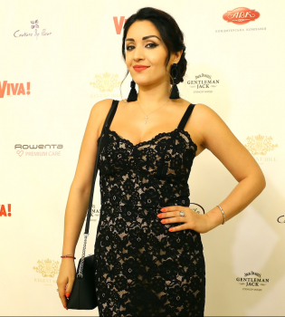 Total black: звезды, которые выбрали черные наряды для Viva! Бала