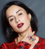 42-летняя Тина Канделаки удивила стальным прессом