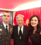 Дэвид Линч поддержал проект Viva Переможці и пожал руки ветеранам АТО