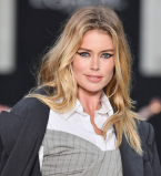 Дауцтен Крез с мужем на островах