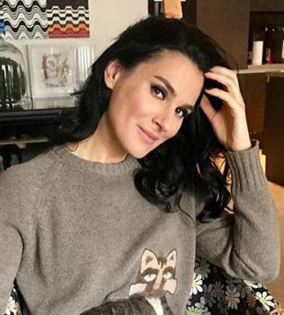 Мои парни: Маша Ефросинина поделилась семейным фото мужа и сына