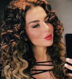 Анна Седокова впервые показала лицо сына Гектора