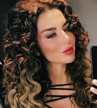 Анна Седокова впервые показала лицо сына Гектора