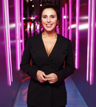 Беременная Джамала впервые показала округлившийся животик