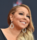 Мэрайя Кэри украсила дом