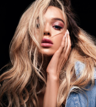 Мария Яремчук получила от поклонника из Италии необычный подарок