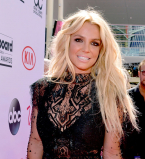 Почувствуй себе принцессой: похудевшая Бритни Спирс примерила короткое розовое платье