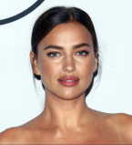 Они ровесники! Фото знаменитостей, которые оказались одного возраста