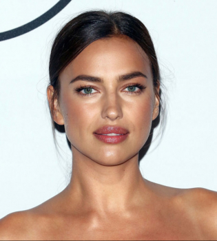 Они ровесники! Фото знаменитостей, которые оказались одного возраста