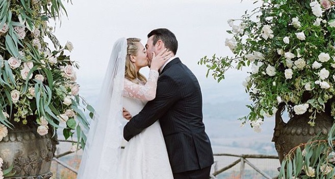 Нежно и роскошно: Кейт Аптон показала новые фото со свадьбы