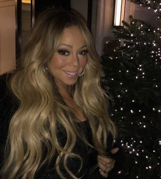 Total black от Мэрайи Кэри: поклонники в восторге от образа певицы