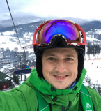 Александр Педан покатался на лыжах с дочкой