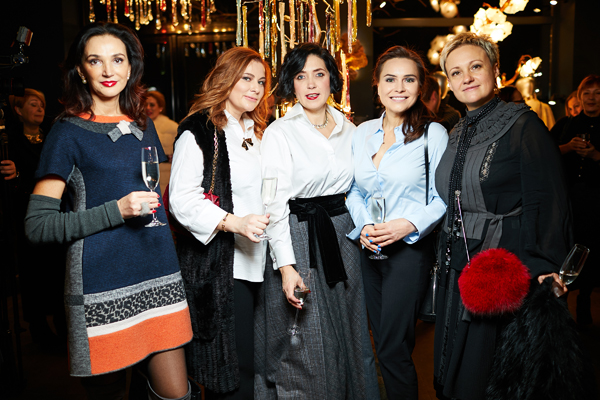 В Киеве открылась выставка платьев Timeless Gres by Victoria Gres