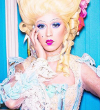 Корсеты, чулки и гигантская прическа: Кэтти Перри примерила смелый образ