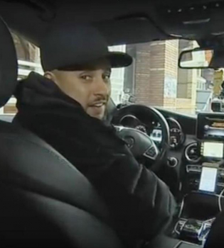 Monatik стал водителем такси