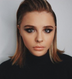 Это любовь: Хлоя Морец засыпала сеть снимками Бруклина Бекхэма