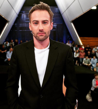 Дмитрий Шепелев резко ответил на обвинения отца Жанны Фриске и пользователей сети: Всех вас мне очень жаль