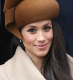 разбираем детально наряд Меган Маркл на Рождество