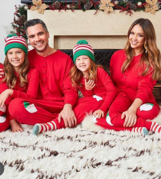 Голливудские звезды отпраздновали Рождество